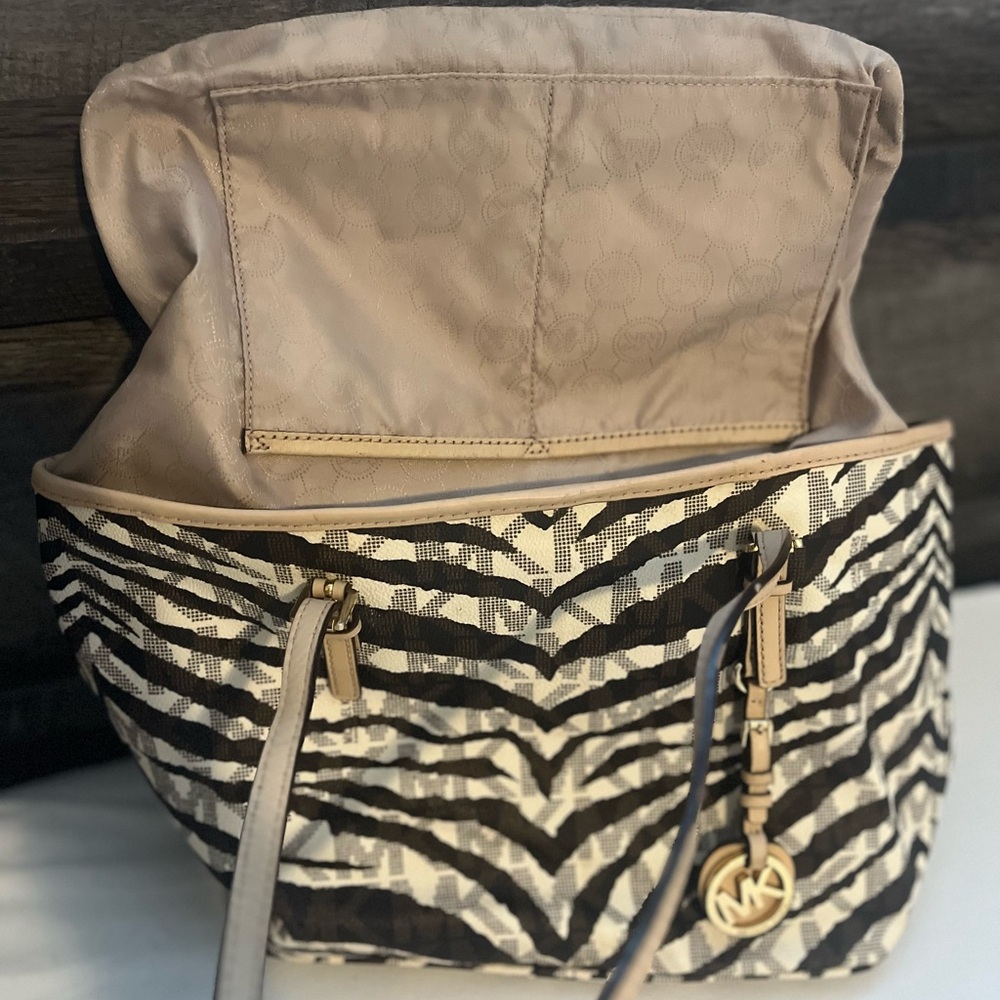 Authentic Michael Kors Brown and Cream Tote Bag - Picture 6 of 10